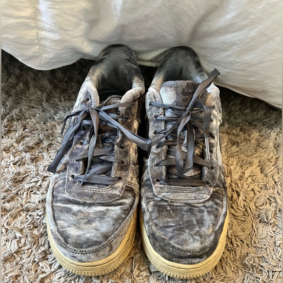 Nike Air Force 1 - Picture 2 of 3